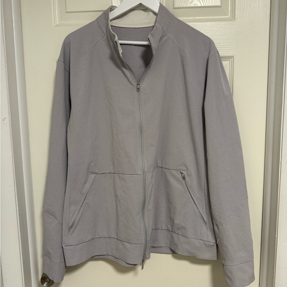 Lululemon Men’s Gray Zip-Up Jacket